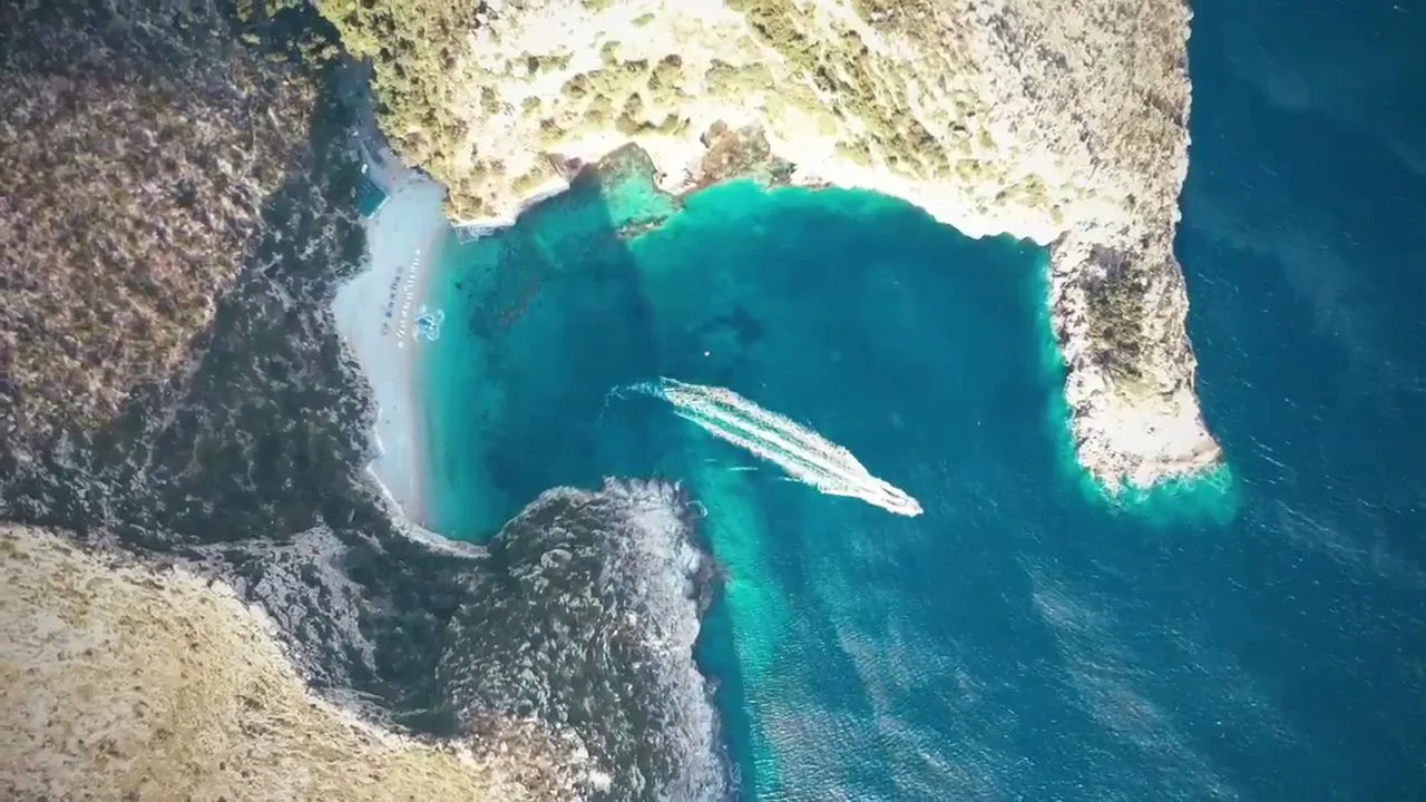 Grama Bay