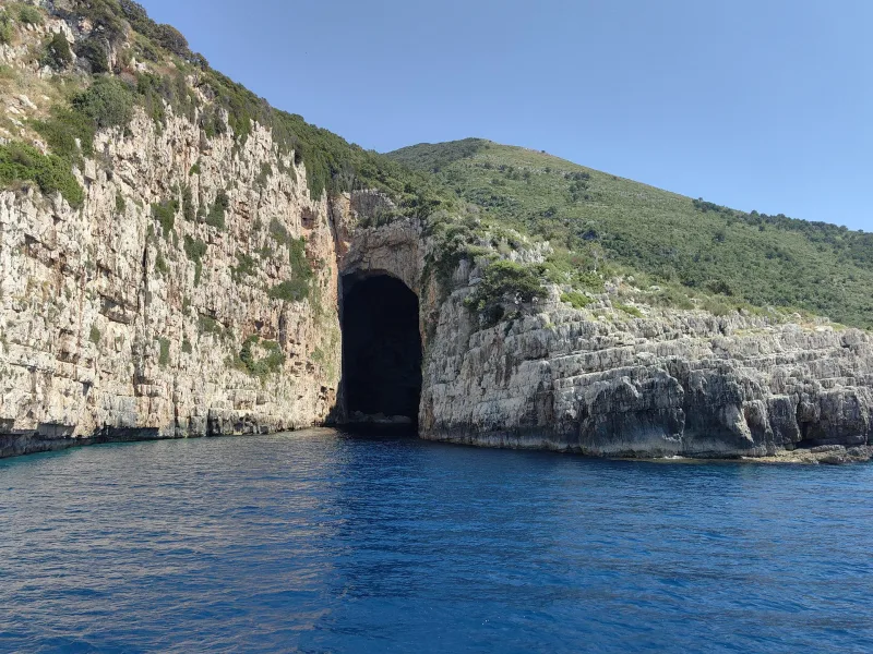 Haxhi Ali Cave