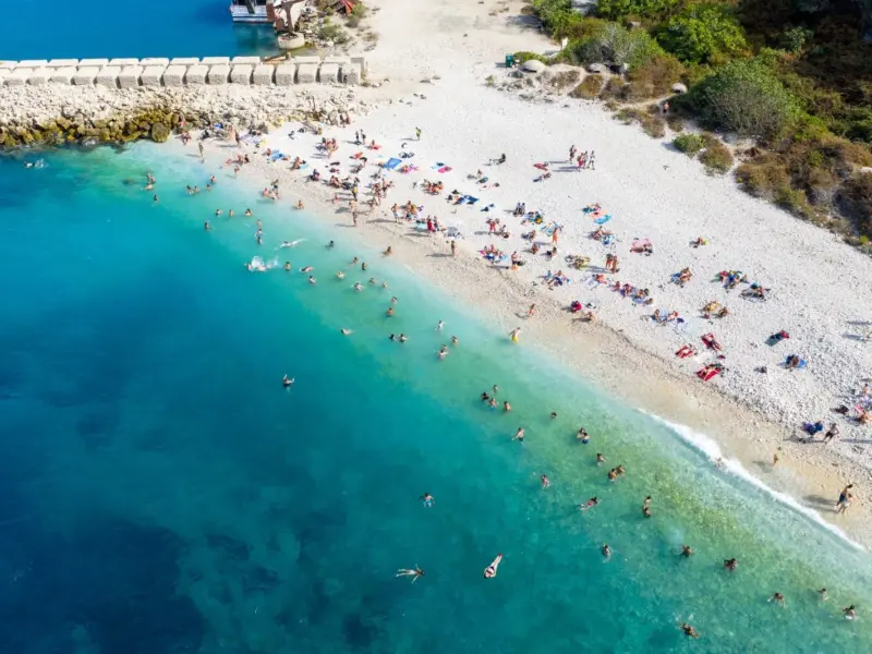 Isola di Sazan